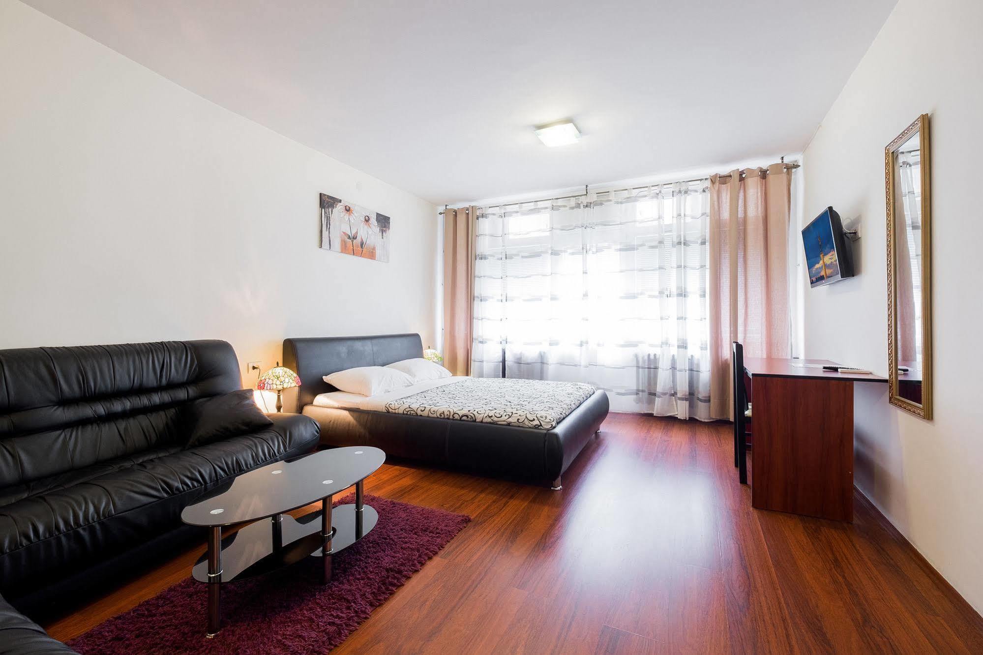 Downtown Apart Hotel Bane เบลเกรด ภายนอก รูปภาพ